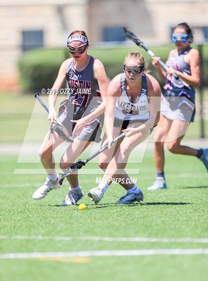 Thumbnail 2 in Lake Travis vs Austin photogallery.