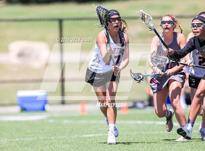 Thumbnail 3 in Lake Travis vs Austin photogallery.