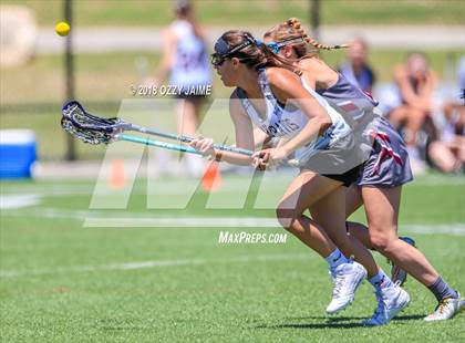 Thumbnail 1 in Lake Travis vs Austin photogallery.
