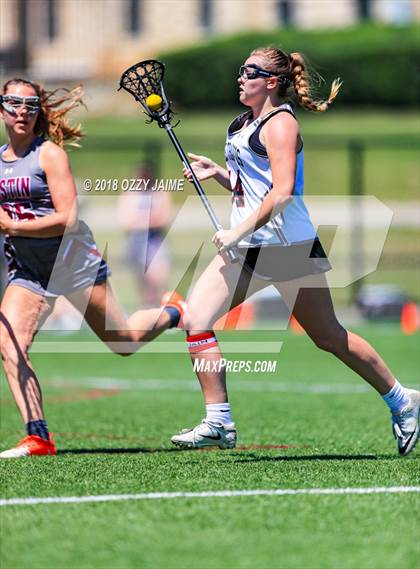 Thumbnail 2 in Lake Travis vs Austin photogallery.