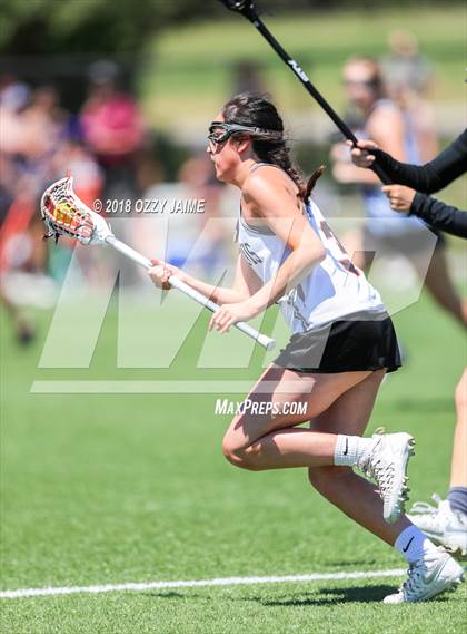 Thumbnail 3 in Lake Travis vs Austin photogallery.