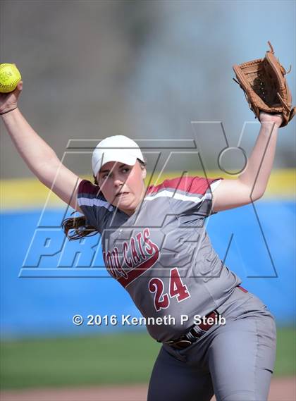 Thumbnail 3 in Destrehan vs Covington (SCC Jamboree) photogallery.