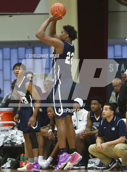 Thumbnail 3 in NSU University vs. Oak Hill Academy (Spalding Hoophall Classic) photogallery.