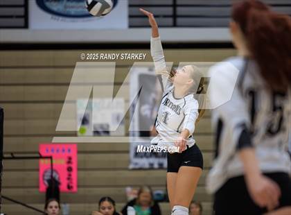 Thumbnail 3 in JV: East Lee County @ Mariner photogallery.