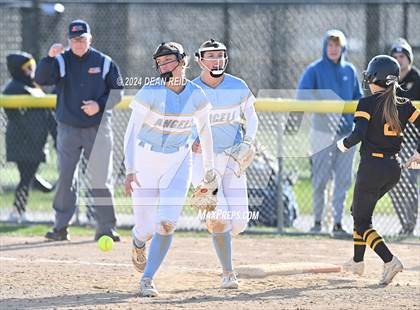 Thumbnail 2 in Joliet Catholic @ Joliet West photogallery.