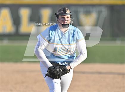 Thumbnail 1 in Joliet Catholic @ Joliet West photogallery.