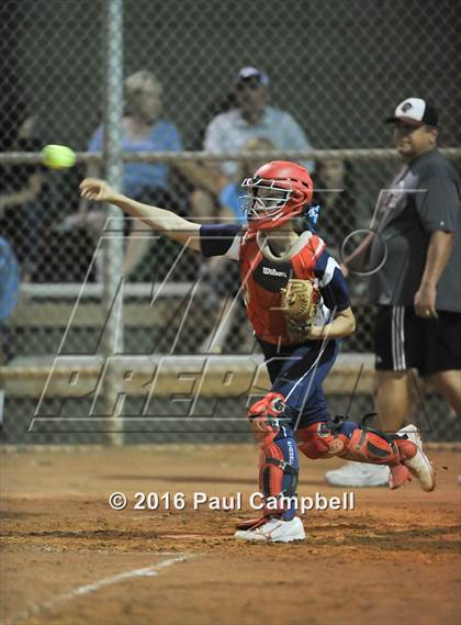 Thumbnail 2 in Desert Ridge vs Pinnacle (Desert Mountain Softball Invitational)  photogallery.