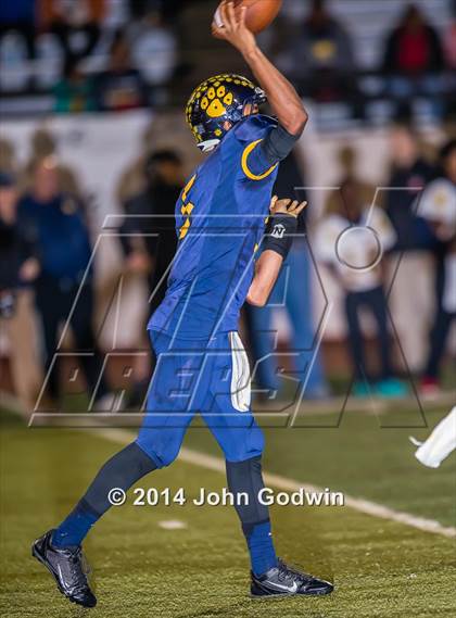 Thumbnail 2 in Sweeny vs. La Marque (UIL Region 3 4A Div 2 Area)  photogallery.