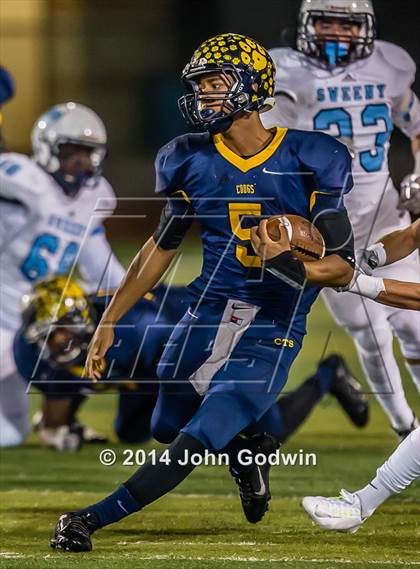 Thumbnail 3 in Sweeny vs. La Marque (UIL Region 3 4A Div 2 Area)  photogallery.