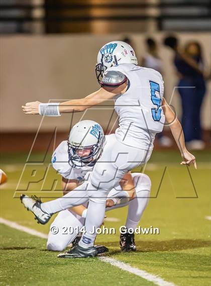 Thumbnail 1 in Sweeny vs. La Marque (UIL Region 3 4A Div 2 Area)  photogallery.