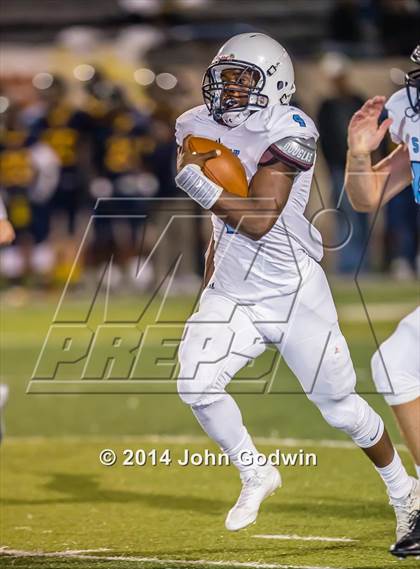 Thumbnail 1 in Sweeny vs. La Marque (UIL Region 3 4A Div 2 Area)  photogallery.