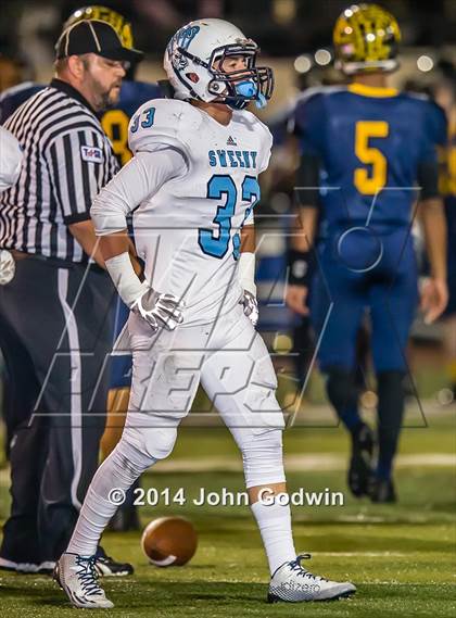 Thumbnail 1 in Sweeny vs. La Marque (UIL Region 3 4A Div 2 Area)  photogallery.