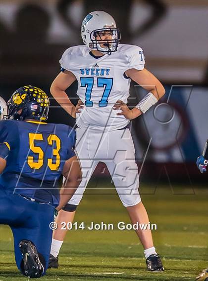 Thumbnail 2 in Sweeny vs. La Marque (UIL Region 3 4A Div 2 Area)  photogallery.