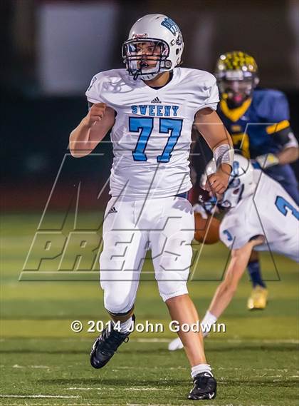 Thumbnail 1 in Sweeny vs. La Marque (UIL Region 3 4A Div 2 Area)  photogallery.