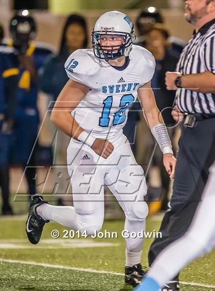 Thumbnail 1 in Sweeny vs. La Marque (UIL Region 3 4A Div 2 Area)  photogallery.