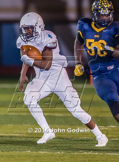 Thumbnail 2 in Sweeny vs. La Marque (UIL Region 3 4A Div 2 Area)  photogallery.