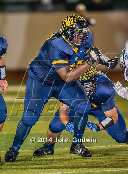 Thumbnail 2 in Sweeny vs. La Marque (UIL Region 3 4A Div 2 Area)  photogallery.