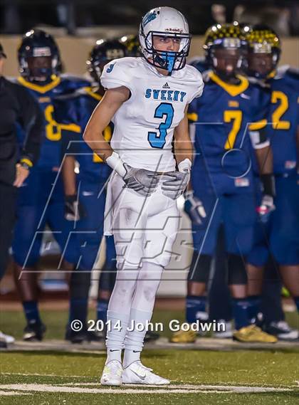 Thumbnail 2 in Sweeny vs. La Marque (UIL Region 3 4A Div 2 Area)  photogallery.