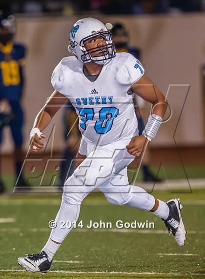 Thumbnail 1 in Sweeny vs. La Marque (UIL Region 3 4A Div 2 Area)  photogallery.