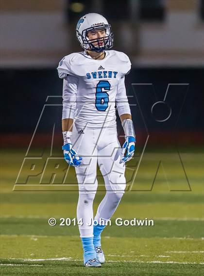 Thumbnail 2 in Sweeny vs. La Marque (UIL Region 3 4A Div 2 Area)  photogallery.