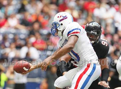 Thumbnail 2 in Curtis vs. Trinity (Kirk Herbstreit Varsity Football Series) photogallery.