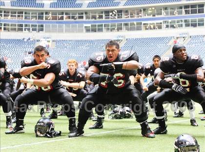 Thumbnail 3 in Curtis vs. Trinity (Kirk Herbstreit Varsity Football Series) photogallery.