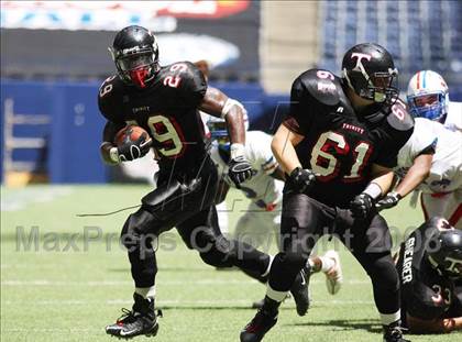 Thumbnail 1 in Curtis vs. Trinity (Kirk Herbstreit Varsity Football Series) photogallery.