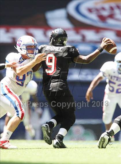 Thumbnail 3 in Curtis vs. Trinity (Kirk Herbstreit Varsity Football Series) photogallery.