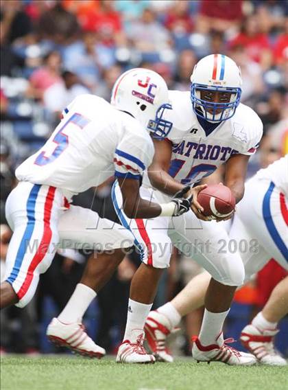 Thumbnail 1 in Curtis vs. Trinity (Kirk Herbstreit Varsity Football Series) photogallery.