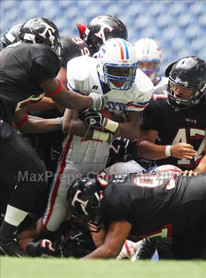 Thumbnail 3 in Curtis vs. Trinity (Kirk Herbstreit Varsity Football Series) photogallery.