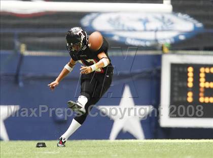 Thumbnail 2 in Curtis vs. Trinity (Kirk Herbstreit Varsity Football Series) photogallery.