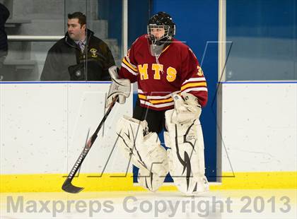 Thumbnail 1 in Sheehan @ Housatonic/Northwestern photogallery.