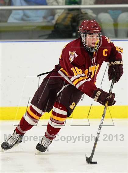 Thumbnail 2 in Sheehan @ Housatonic/Northwestern photogallery.