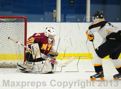 Thumbnail 2 in Sheehan @ Housatonic/Northwestern photogallery.