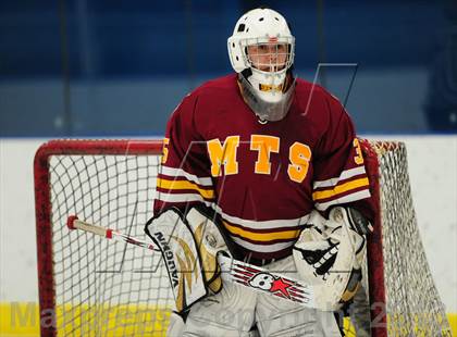 Thumbnail 1 in Sheehan @ Housatonic/Northwestern photogallery.