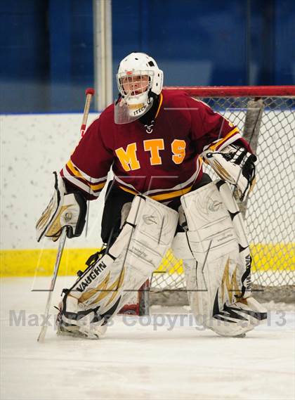 Thumbnail 2 in Sheehan @ Housatonic/Northwestern photogallery.