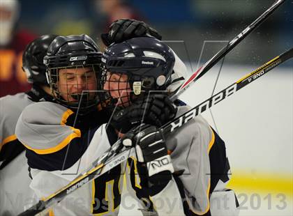 Thumbnail 1 in Sheehan @ Housatonic/Northwestern photogallery.