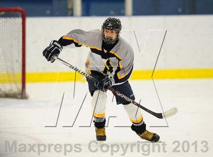 Thumbnail 1 in Sheehan @ Housatonic/Northwestern photogallery.