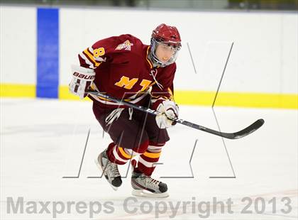 Thumbnail 1 in Sheehan @ Housatonic/Northwestern photogallery.