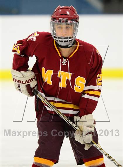 Thumbnail 1 in Sheehan @ Housatonic/Northwestern photogallery.
