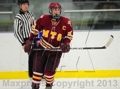 Thumbnail 1 in Sheehan @ Housatonic/Northwestern photogallery.