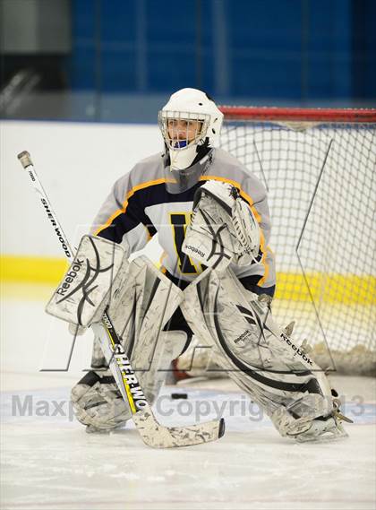 Thumbnail 2 in Sheehan @ Housatonic/Northwestern photogallery.