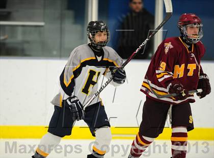 Thumbnail 1 in Sheehan @ Housatonic/Northwestern photogallery.