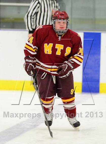 Thumbnail 2 in Sheehan @ Housatonic/Northwestern photogallery.