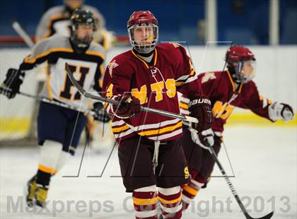 Thumbnail 2 in Sheehan @ Housatonic/Northwestern photogallery.