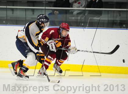 Thumbnail 1 in Sheehan @ Housatonic/Northwestern photogallery.