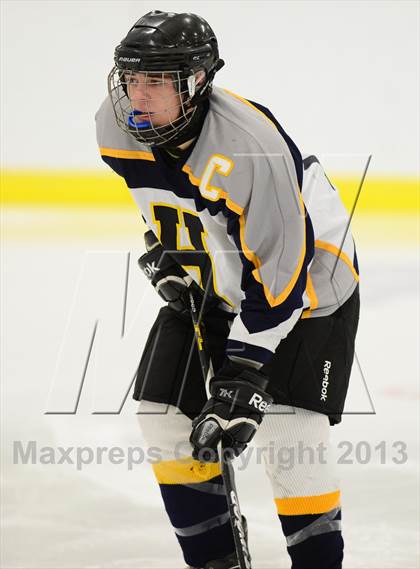 Thumbnail 2 in Sheehan @ Housatonic/Northwestern photogallery.