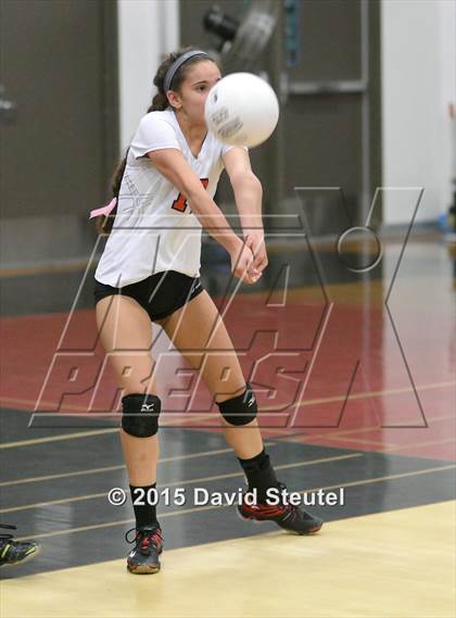 Thumbnail 2 in Valley Christian @ Sacramento Country Day photogallery.
