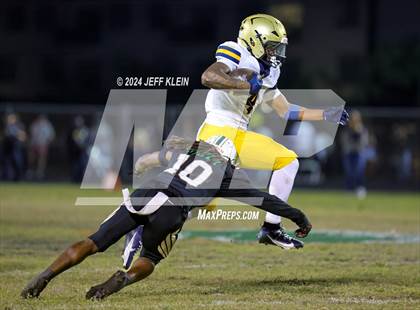 Thumbnail 3 in Saint Thomas @ Atlantic (FHSAA 5A District 14 Regional Final) photogallery.