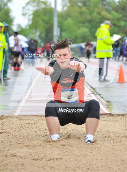 Thumbnail 3 in 50th Annual Loucks Games (Men's Triple Jump) photogallery.